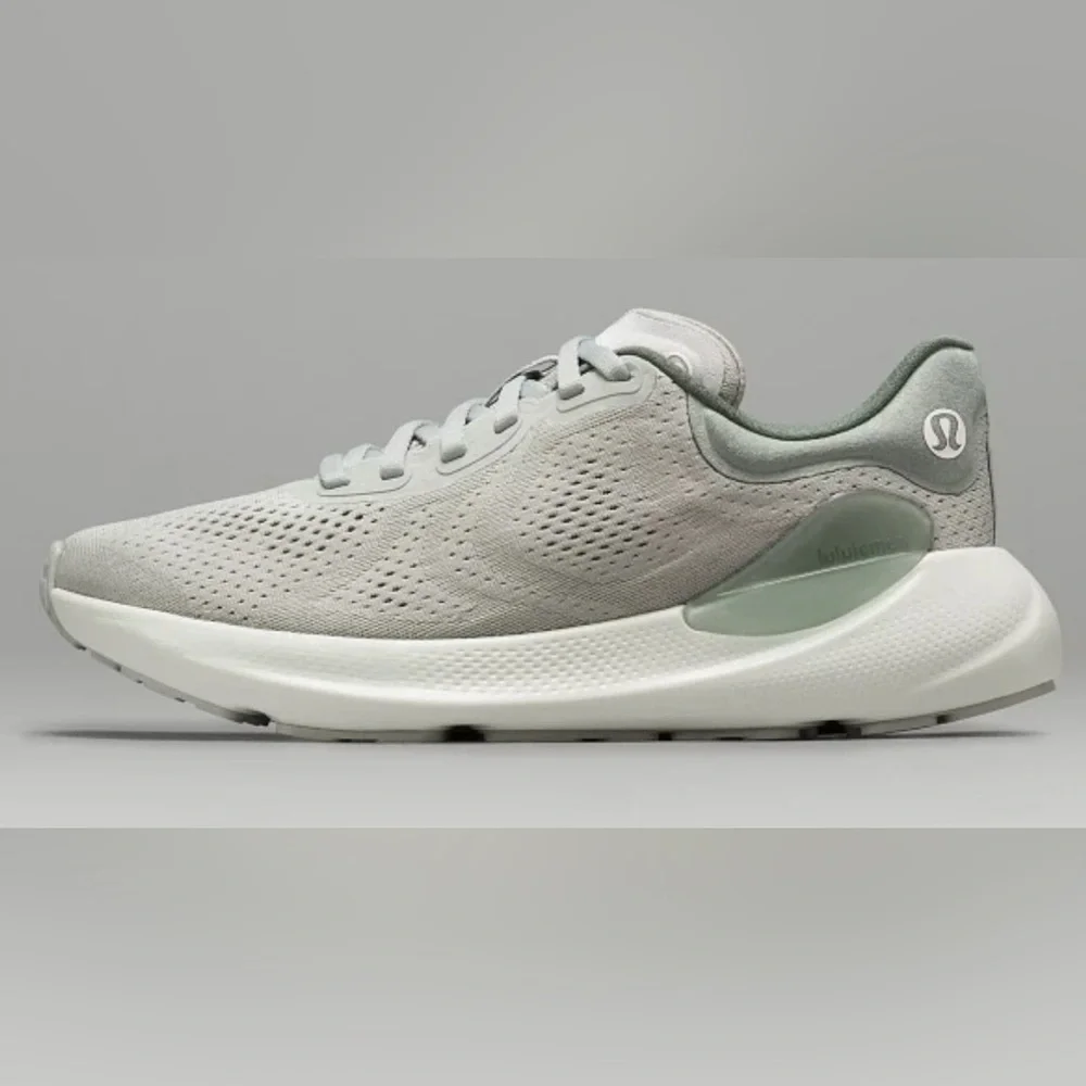 NWOB Lululemon Women's Beyondfeel Running Shoe